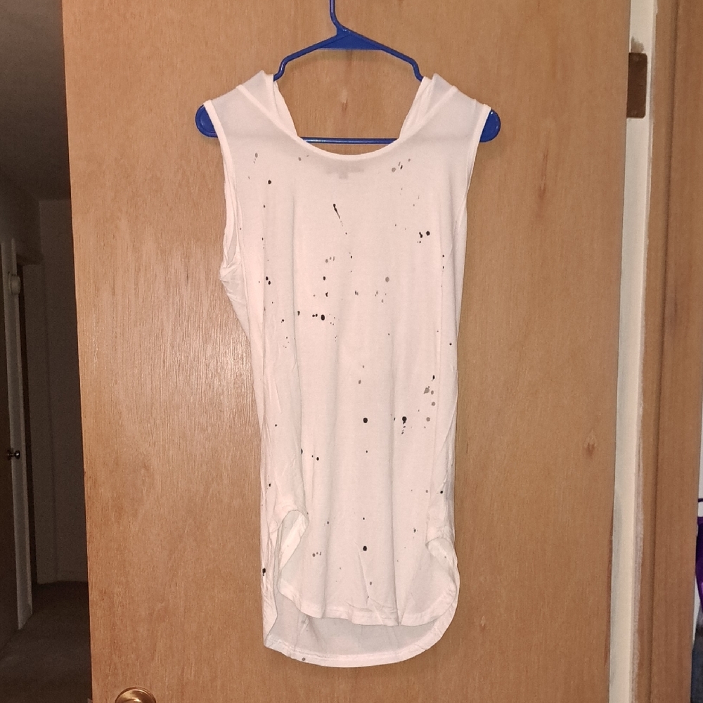 POL White Sleeveless Women's Top Ptp 20" Length 30"